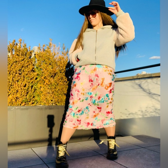 Anthro Italian BELLA VALENTINA Silk Diagonal Slim fit Midi Slip Skirt - Picture 3 of 16